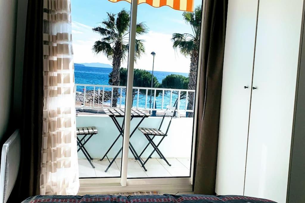 T3 Sur La Plage Vue Feerique Mer,Wifi, Parking Inclus , Clim La Ciotat Exterior photo